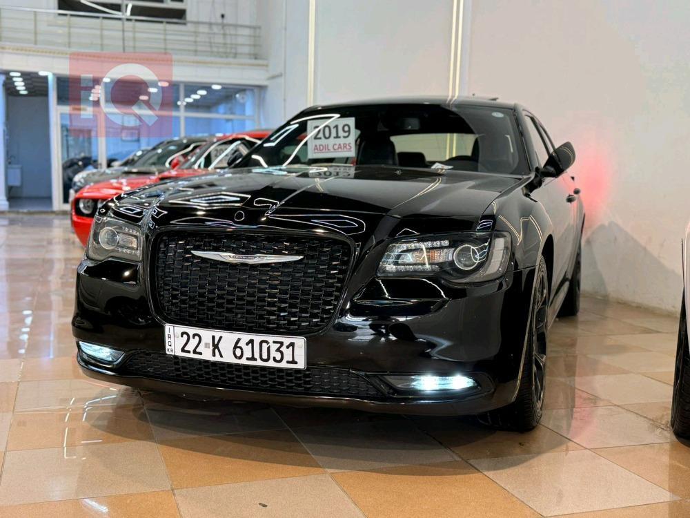 کرایسلەر 300